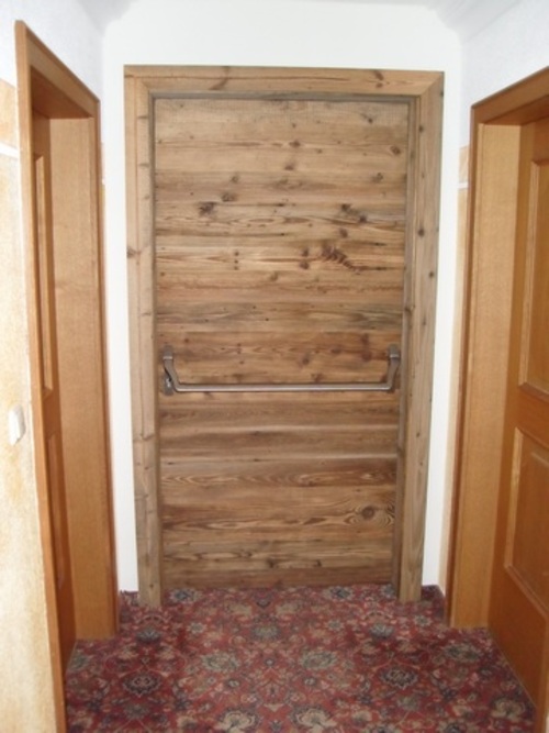 Brandschutztüre von Mk Tischlerei Manfred Kraxenberger GmbH