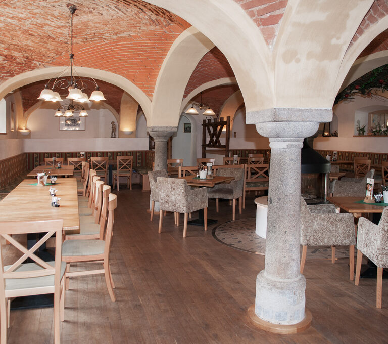 uriges Gasthaus designed von Mk Tischlerei Manfred Kraxenberger GmbH