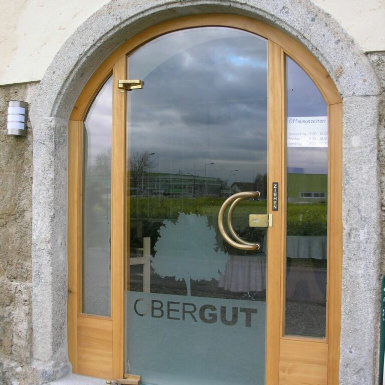 Türe von Mk Tischlerei Manfred Kraxenberger GmbH